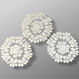 Vintage Set of 3 Lace Floral Doilies 7” – White Circle Dollies